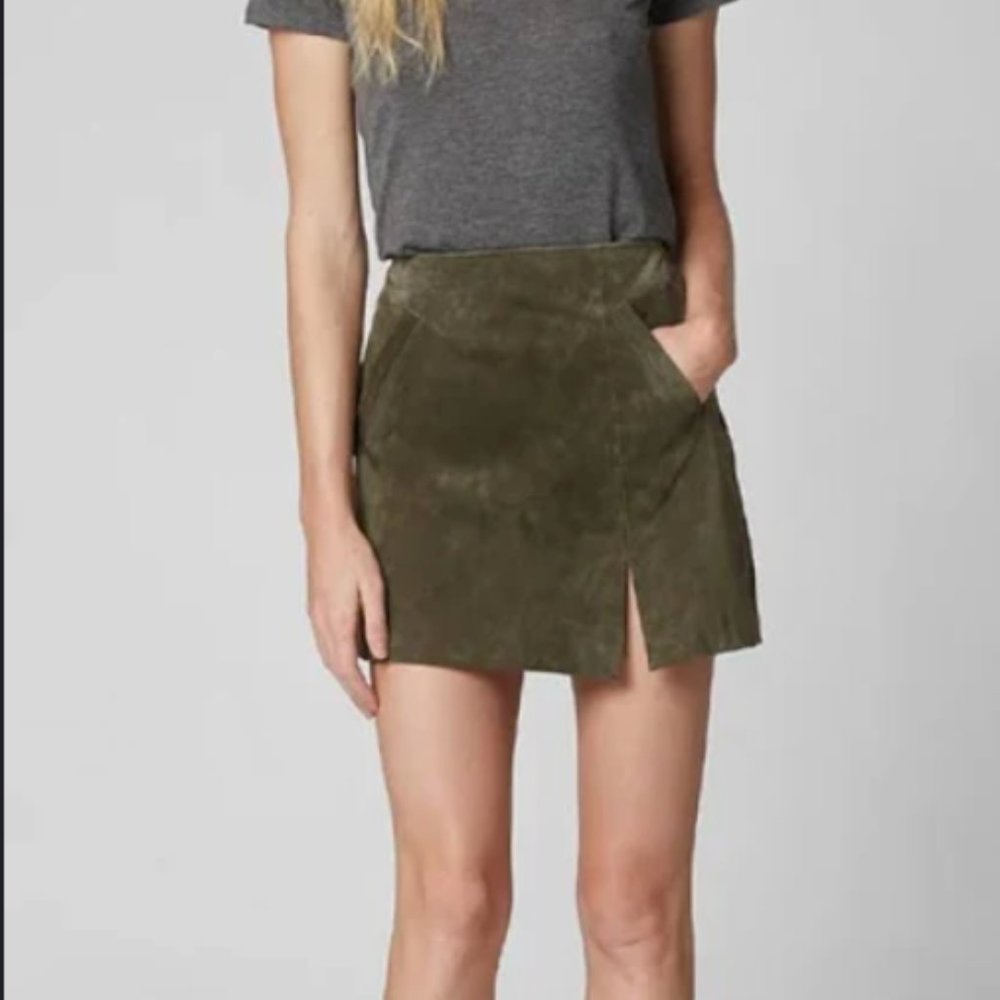 BLANK NYC Women’s Size 26 Green Faux Suede Leather Slit Mini Skirt